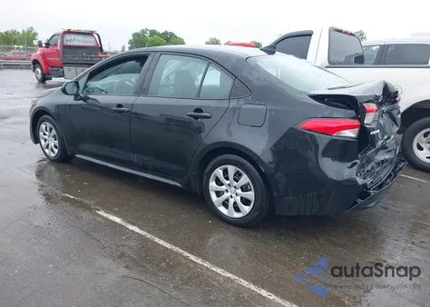2021 Toyota Corolla Le z USA, uszkodzony, nr VIN 5YFEPMAE7MP257588